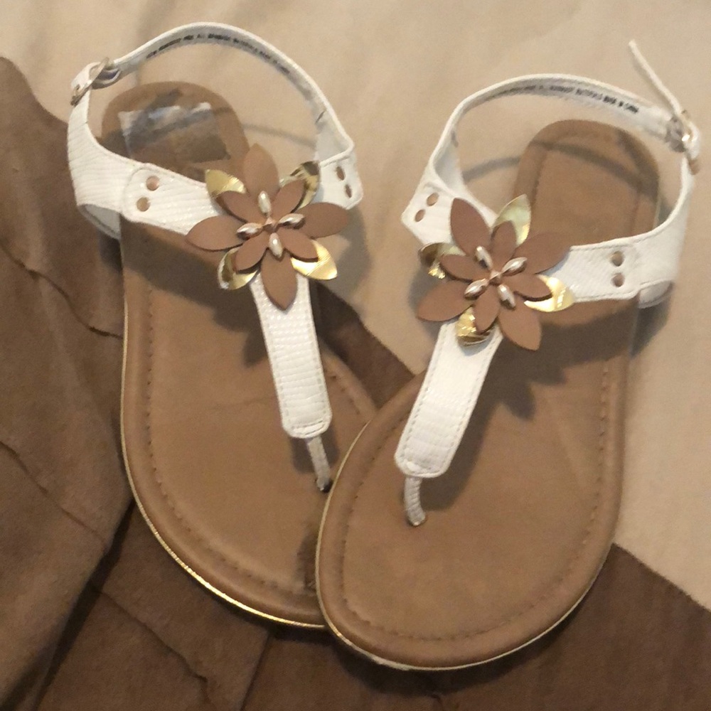 Madeline Stuart White/Tan Sandals
